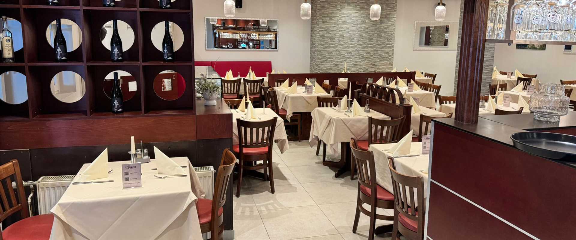 Griechisches Restaurant "Nepheli" in Hamburg.1